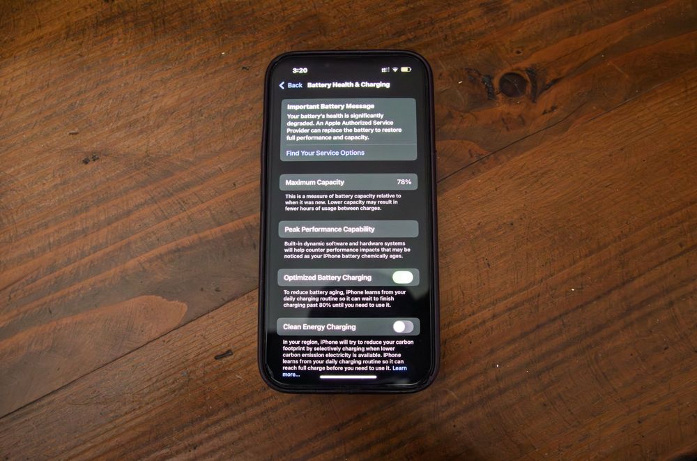 Telefon Apple iPhone 13 Midnight 128GB + HUSE