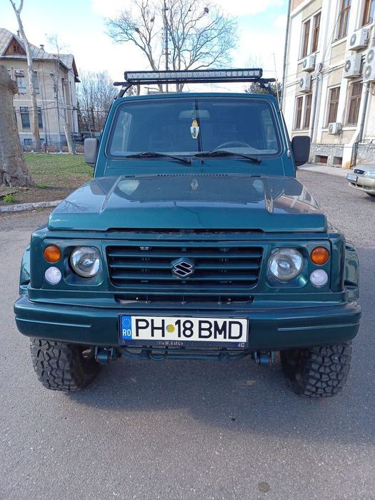 Suzuki Samurai