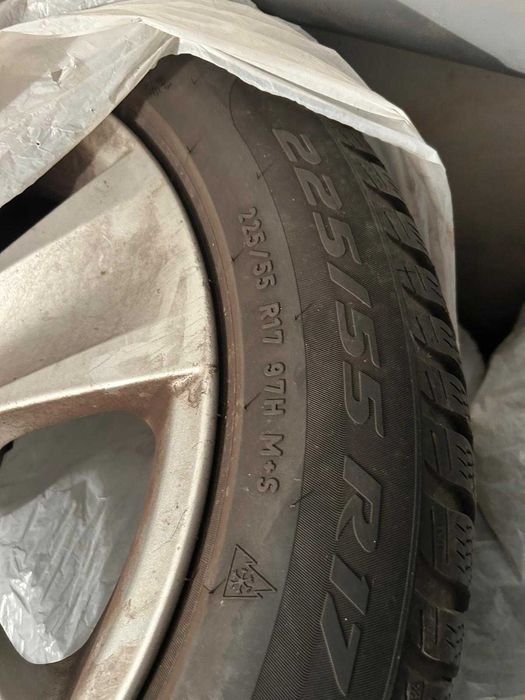 Jante BMW cauciucuri iarna aproape noi 225 55 17