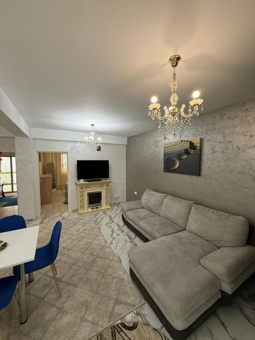 Vând apartament 3 camere Valea Lupului