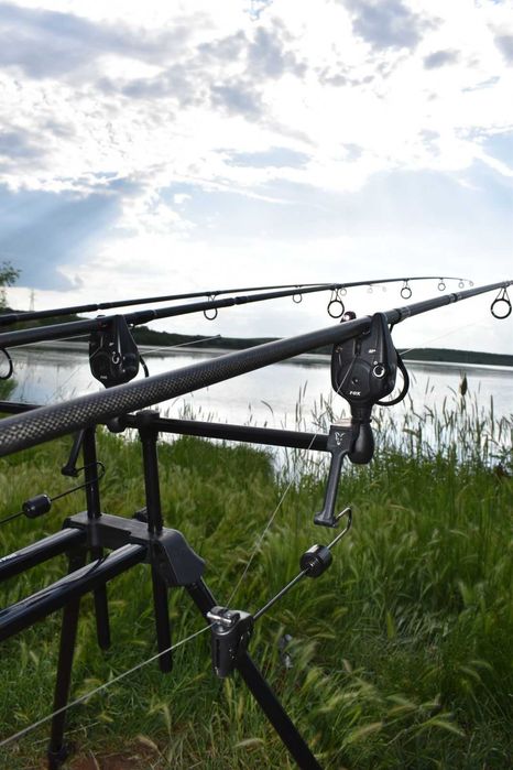 Продавам шаранджийски комплект