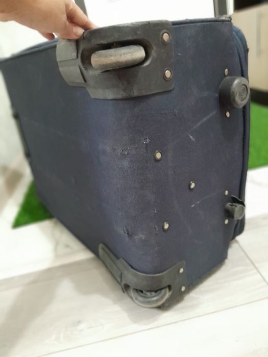 Чемодан цена 5000 тенге