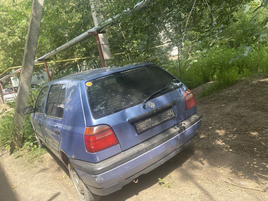 Срочно продам гольф3