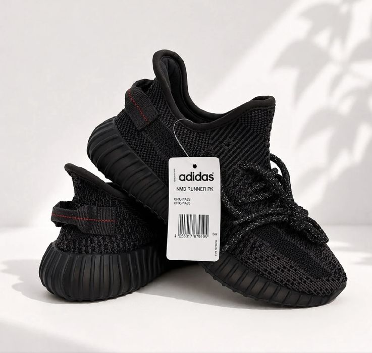 Adidasi yeezy cea mai buna calitte