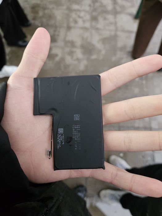 Продам ориг аккум на 12 ПМ 73%