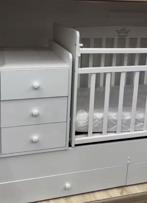 Детская кровать манеж