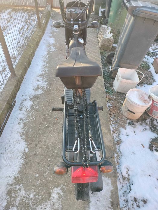 Motoscuter 49 cc marca tomos