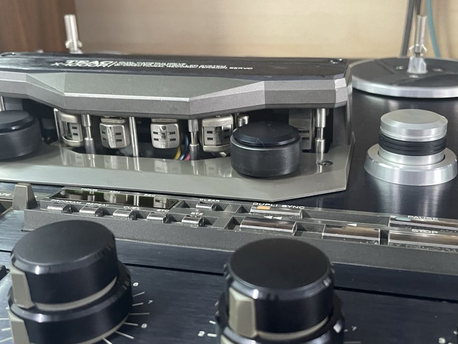Vănd magnetofon Teac x 1000 R DBX  Black