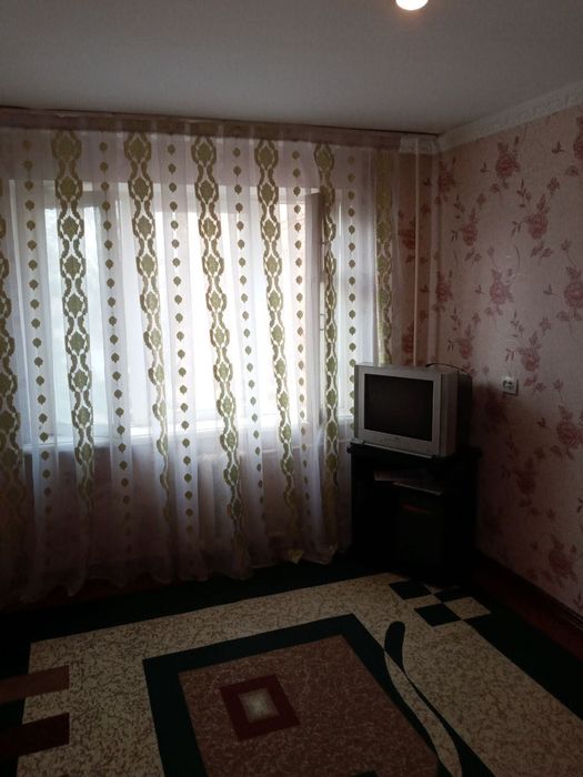 Продам свою 1 комнатную квартиру переделанная в 2х на Юнусабаде