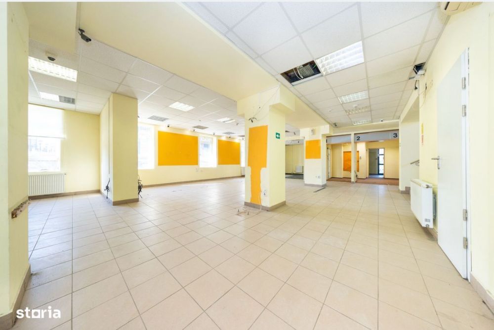 Cladire emblematica/spatiu comercial de inchiriat magazin Onix Centru Civic Brasov