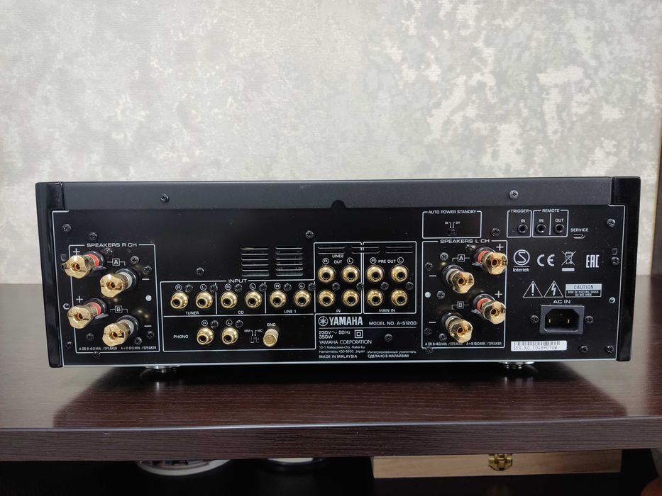 Усилитель Yamaha A-S 1200