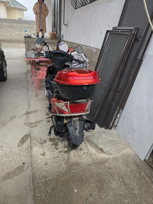 Продам Мопед М8.