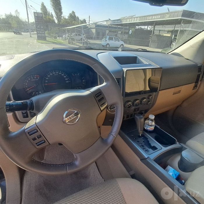 Nissan Armada sotiladi