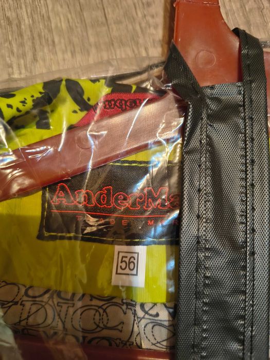 Непромокаеми горни палта.