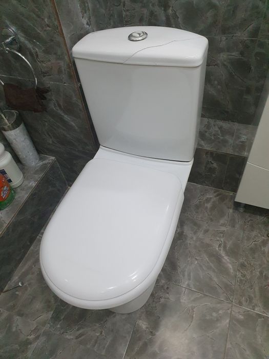 Унитаз б/у, отдам даром