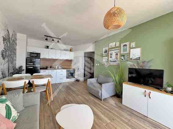 Продава се Двустаен апартамент в к.к. Елените - 60 кв.м за 1105 €/кв.м - Снимка #3