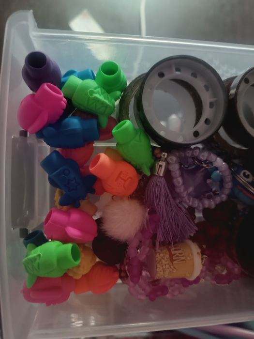 лъжички с изненади