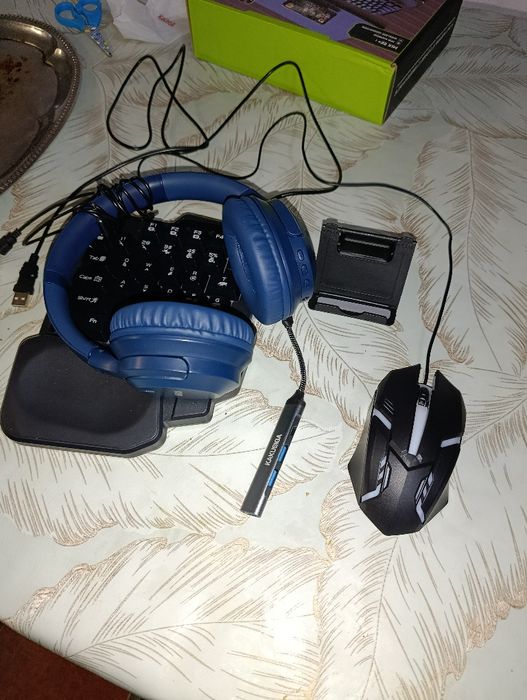 Продам игровай стеап для телефон