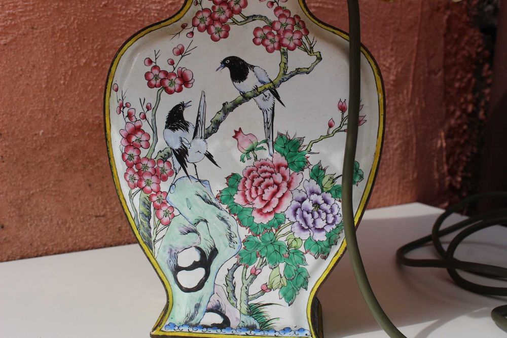 Lampa CANTON ENAMEL - BEIJING - CHINA, Famille Rose, lucrata manual