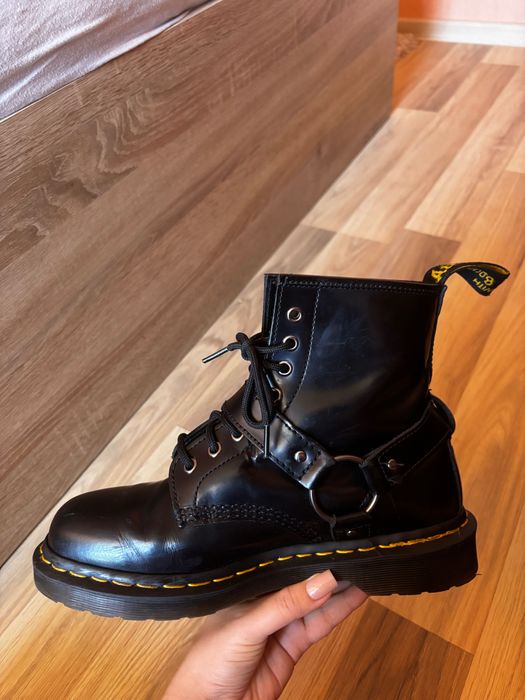 Кубинки Dr.Martens модел 1460 Smooth с катарами