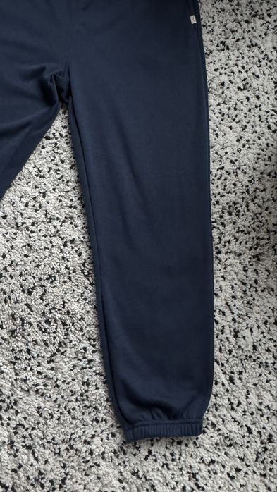 Ново дамско долнище Ugg размер XL