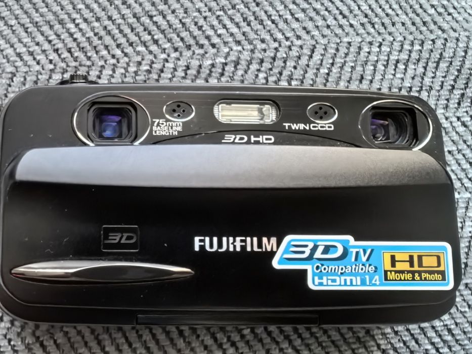 3D фотоаппарат Fuji finepix w3