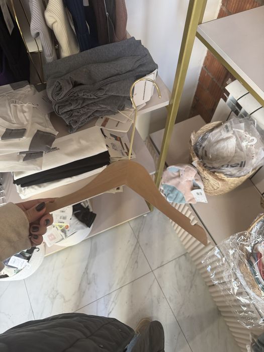 Продам , плечики для детской одежды