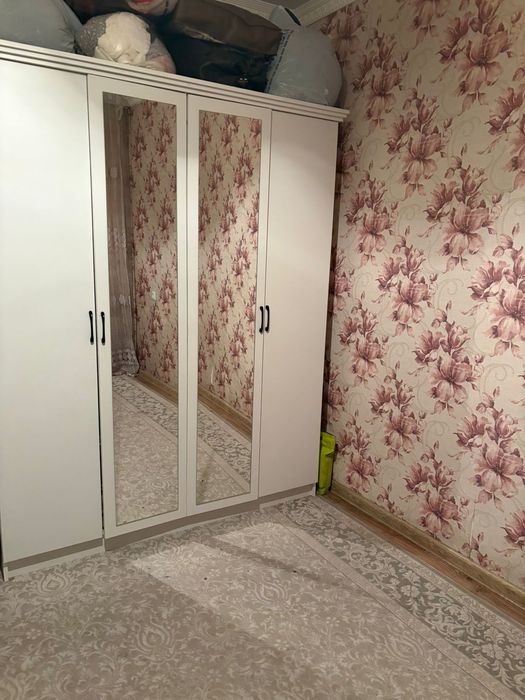 Шкаф бары жаксы ешкандай жеры сынбаган