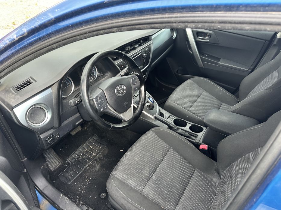Тойота Аурис Toyota Auris 1.8 хибрид 136 кс 2014г На Части
