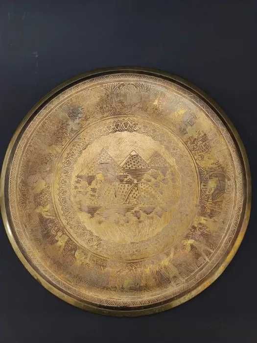 Lot vintage de 8 farfurii diferite