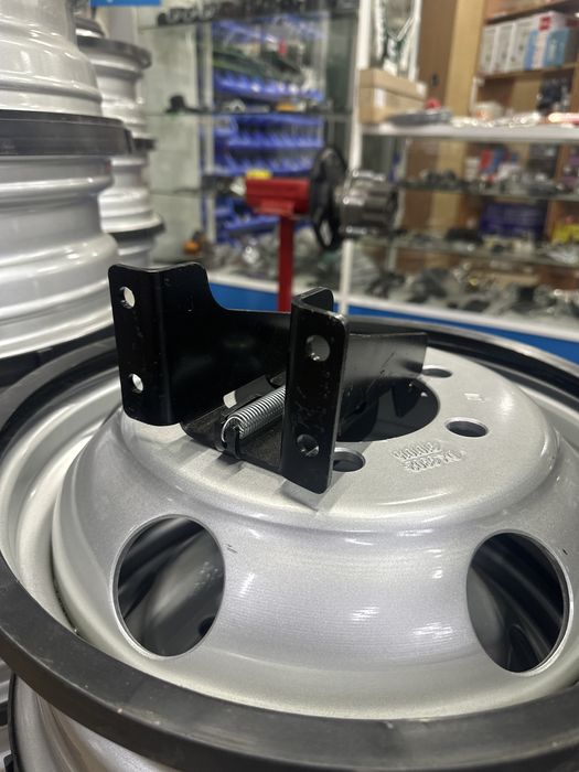 Кронштейн запаски под быстросьем на газель