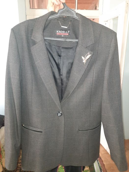 Костюм юбка янги бир марта кийилган