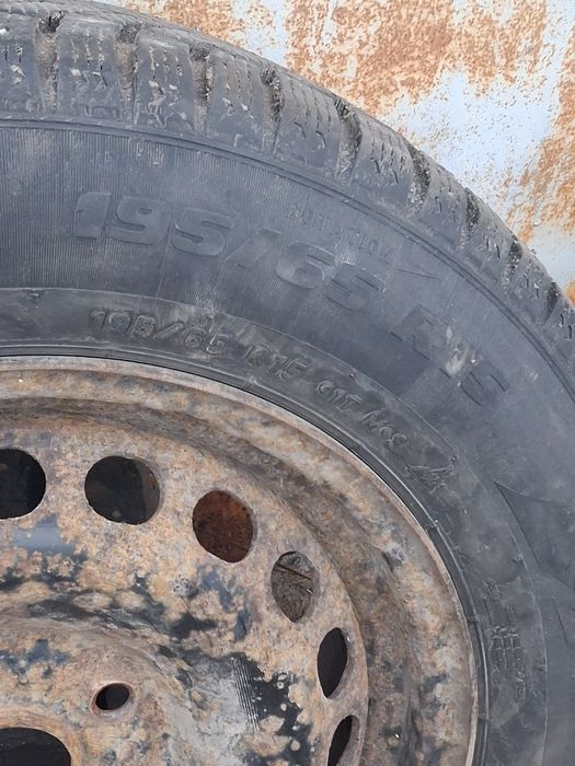 Продам зимние шины