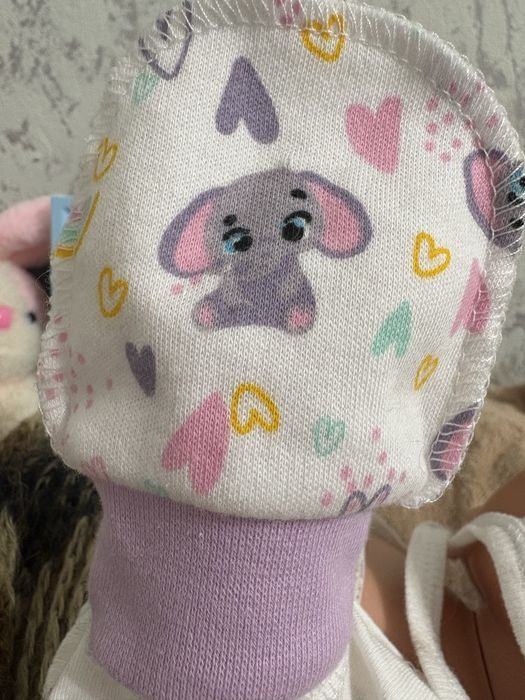 Продаються детские рукавички