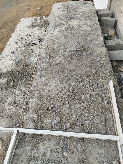 Plita tez va arzon sotiladi. CCCR plitalari, sifatli