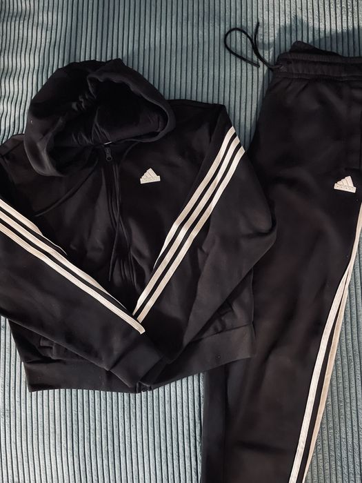 Дамски екип Адидас