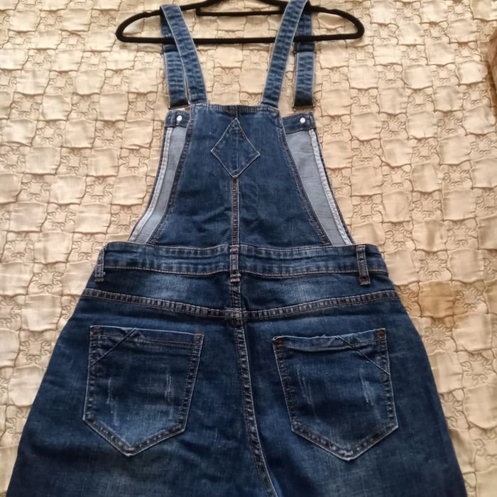 Женский джинсовый комбинезон