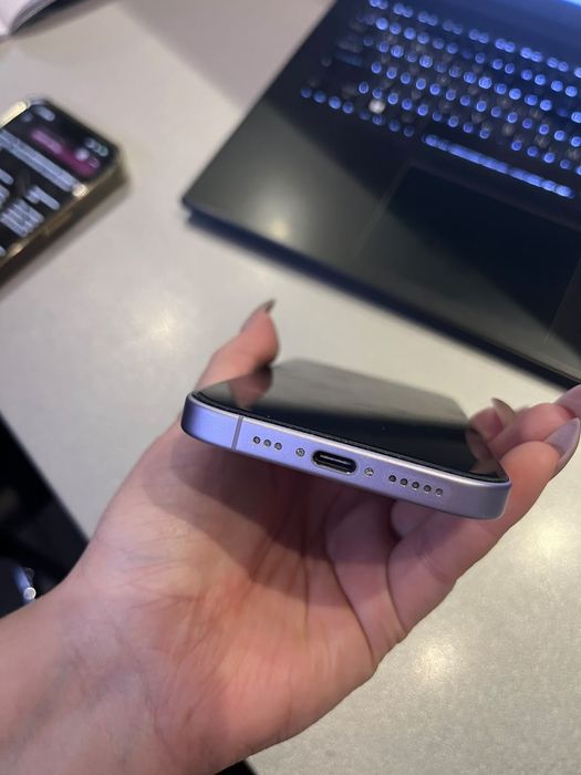 Продам айфон 17 256gb 95%