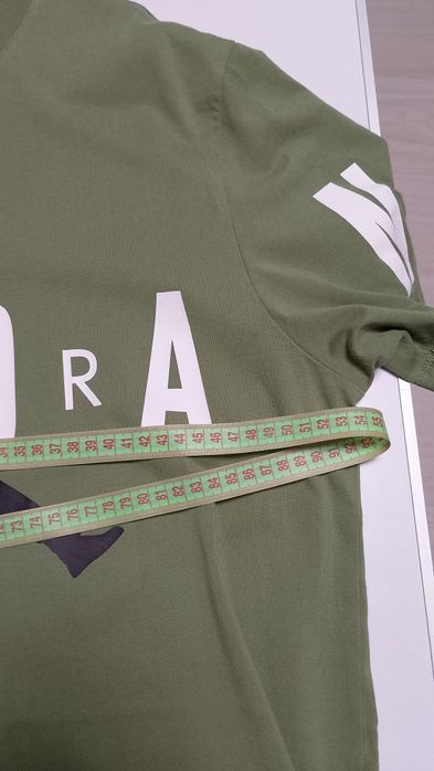 Оригинални тениски без етикет