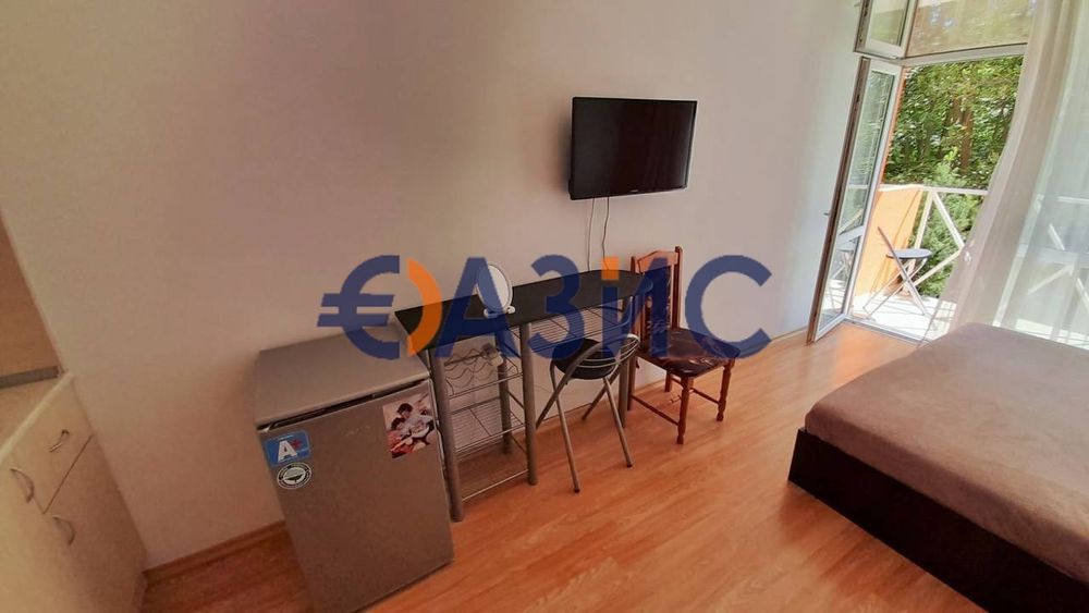Продава се Едностаен апартамент в к.к. Слънчев бряг - 30 кв.м за 1500 €/кв.м - Снимка #4
