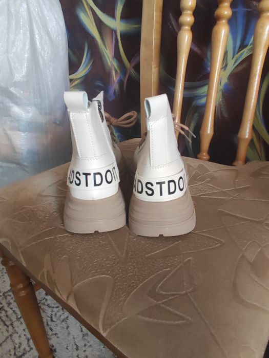 Ботинки весна-осень.37 размер.