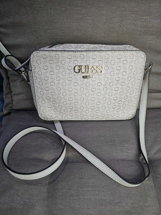 Чанка Guess през рамо, нова, бежева