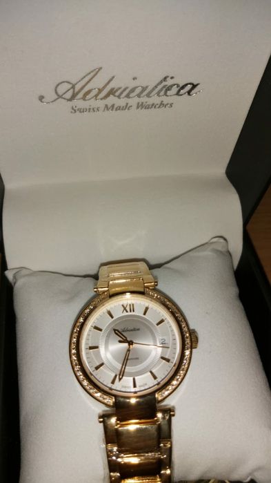 Adriatika Щвецарские часы