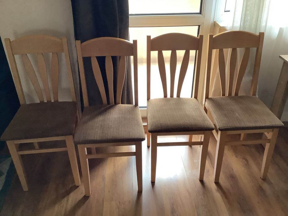 Столове трапезни малко използвани