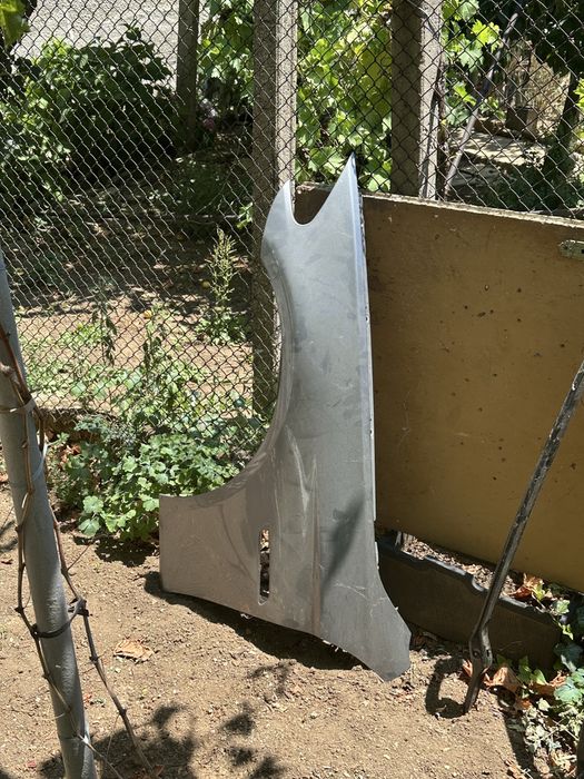 БМВ Bmw Ф 10 Ф11 F10 F11 преден ляв калник