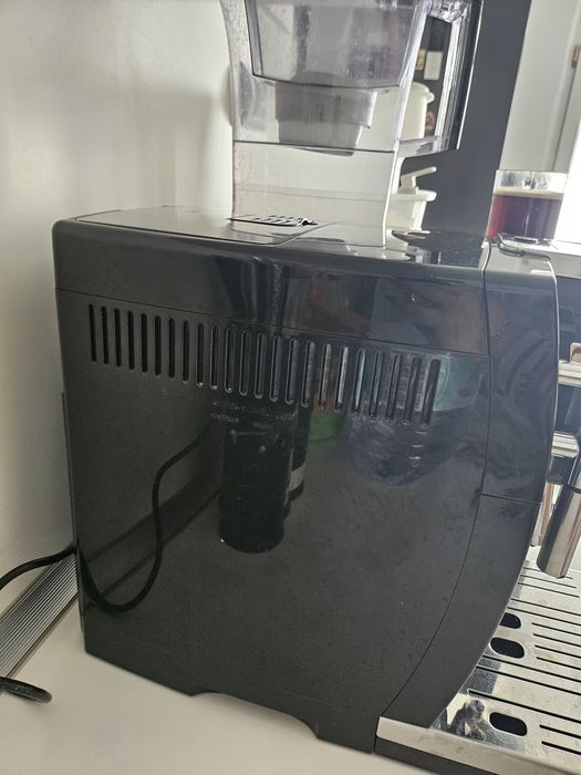 Кафеавтомат Delonghi  Dinamika