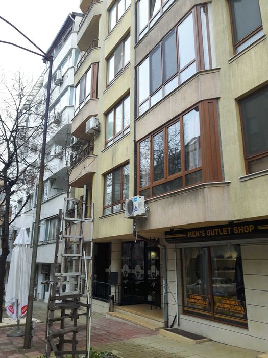 Дава се под наем Тристаен апартамент в Варна, Спортна зала - 86 кв.м за 700 € - Снимка #12