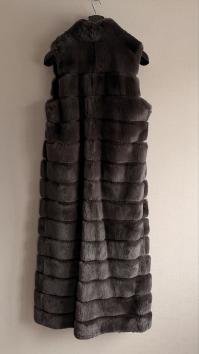 Меховой жилет