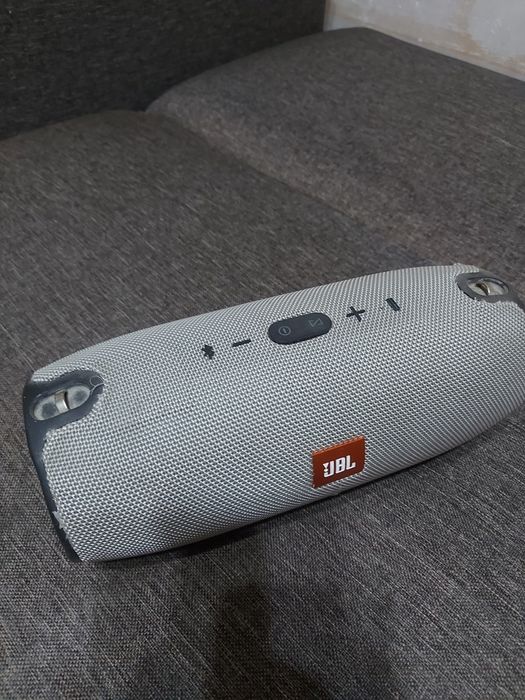 Переносная колонка JBL