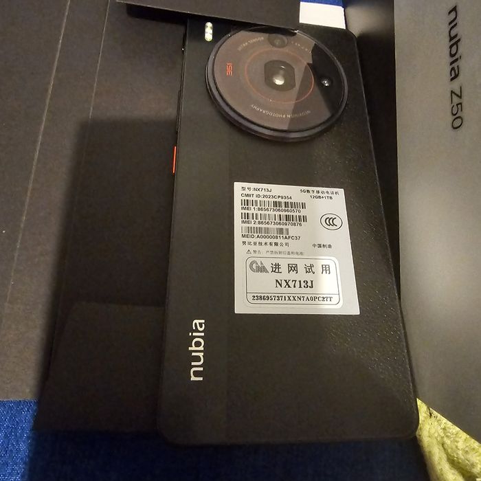 Vand/Schimb  Zte Nubia 50s Pro ,impecabil,1 TB  stocare, la cutie!